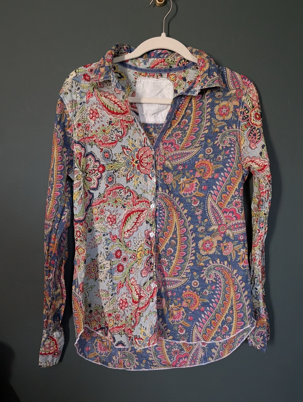 Cino Unique Two Tone Paisley Floral Button-Up Blouse in Blue, Pink & Yellows